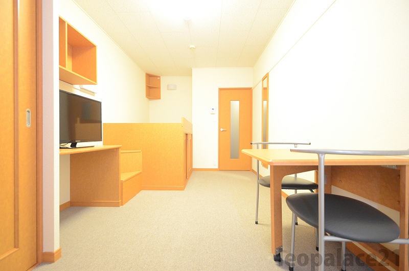 レオパレスはじめ リビング