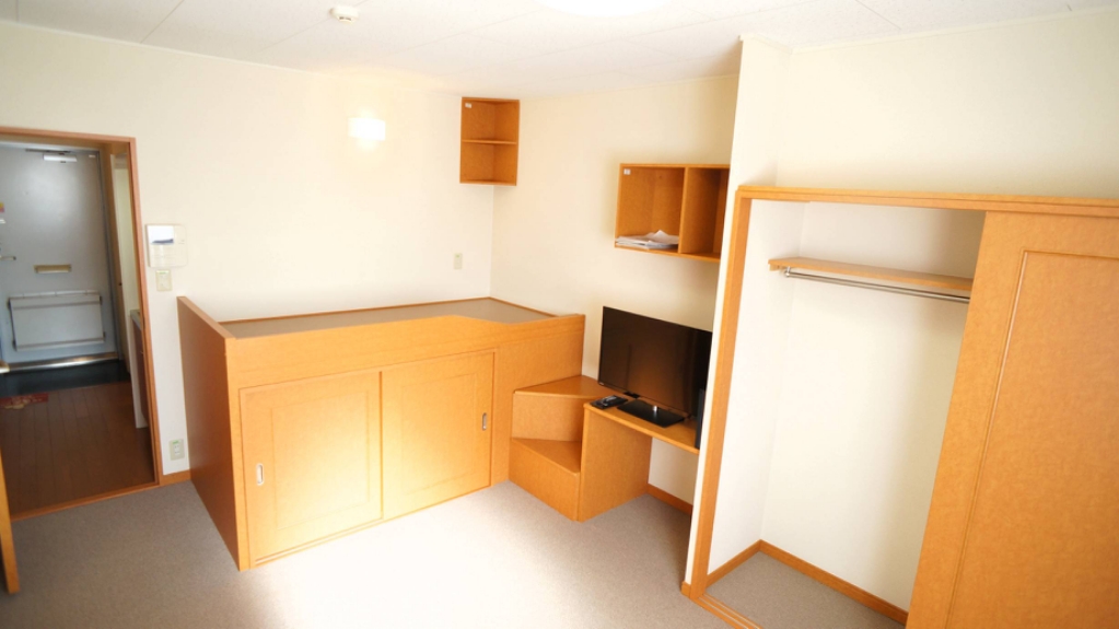 レオパレスエスト ベッドルーム