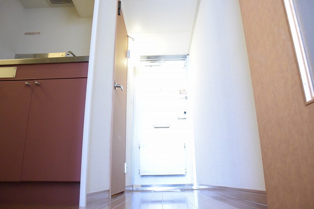 レオパレスＧｅｍｉｎｉ 玄関