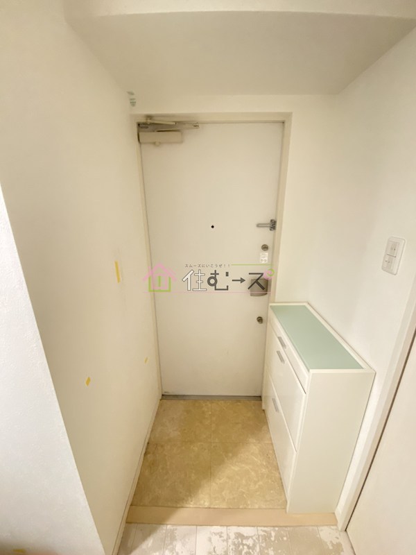 ジュネーゼグラン難波ミラージュ 玄関