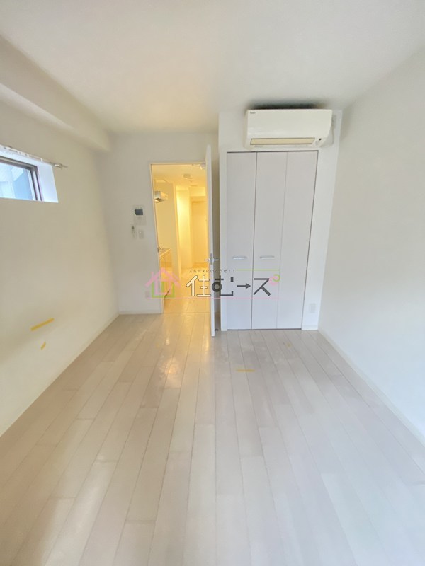 ジュネーゼグラン難波ミラージュ リビング