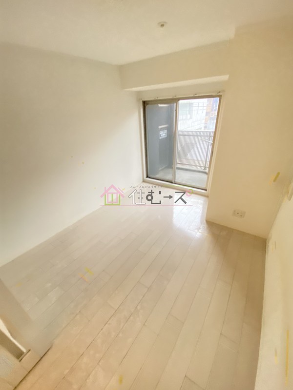 ジュネーゼグラン難波ミラージュ ベッドルーム