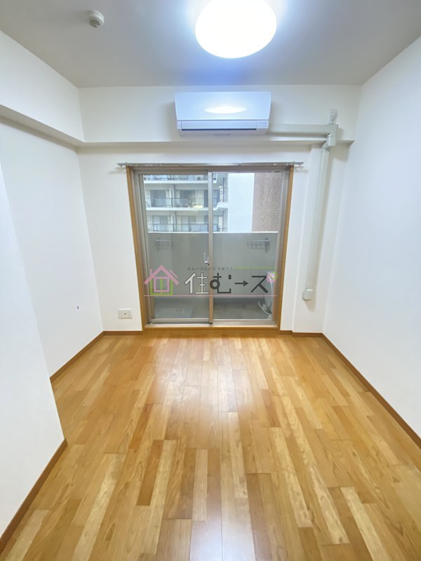 プレサンス難波OCAT前 ベッドルーム