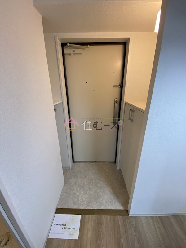 リヴィアス難波エアリー  玄関