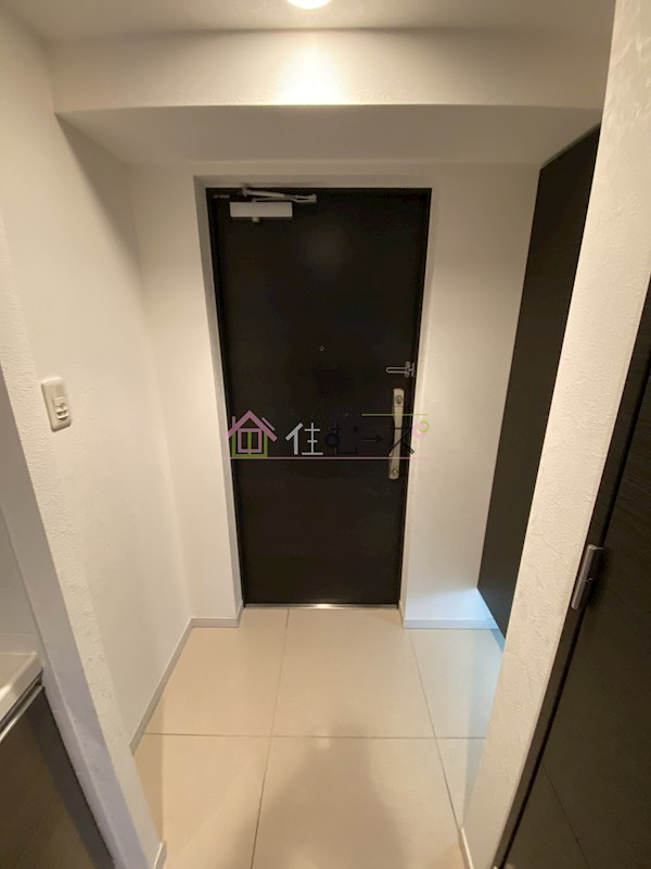 S-RESIDENCE難波EAST 玄関