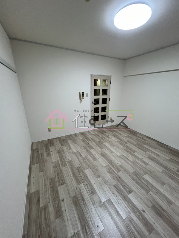 ハイツオークラ靭公園 リビング