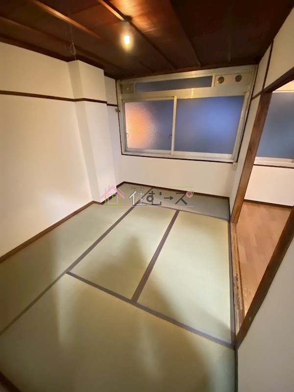 銭辰ビル ベッドルーム