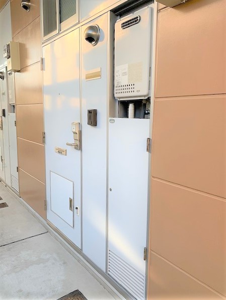 レオパレスＭＡＲＩＥ 玄関