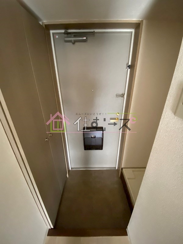 グランデージ今里 玄関