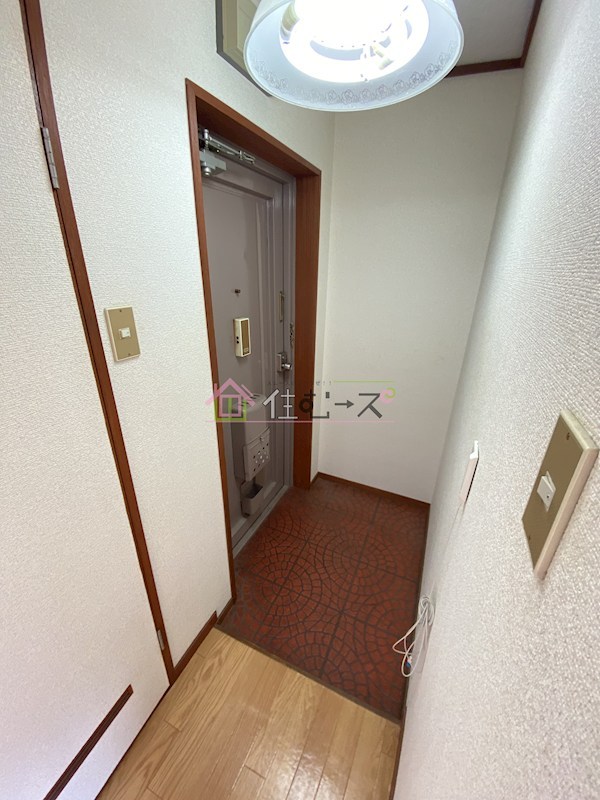 ハイツキシモト 玄関