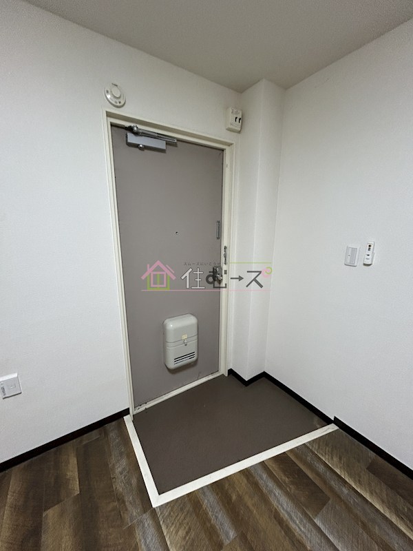 パークサイド平野A 玄関