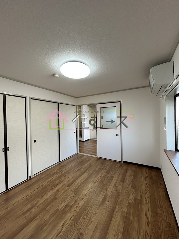 ロイヤル長吉 リビング