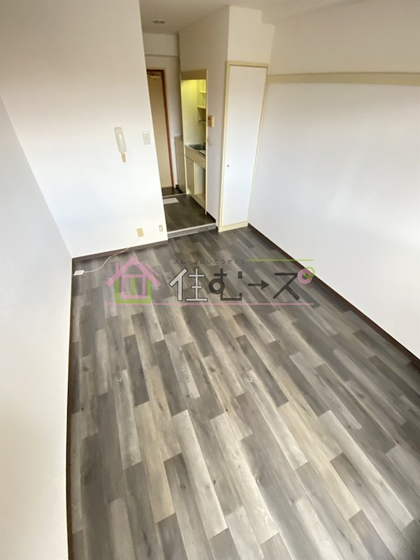 ドレクセル上新庄 リビング