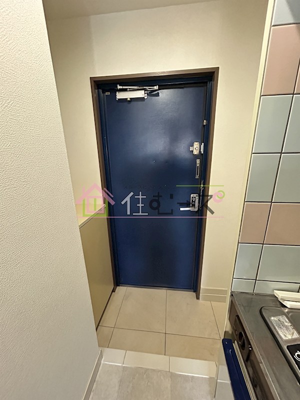 リベロ長吉 玄関