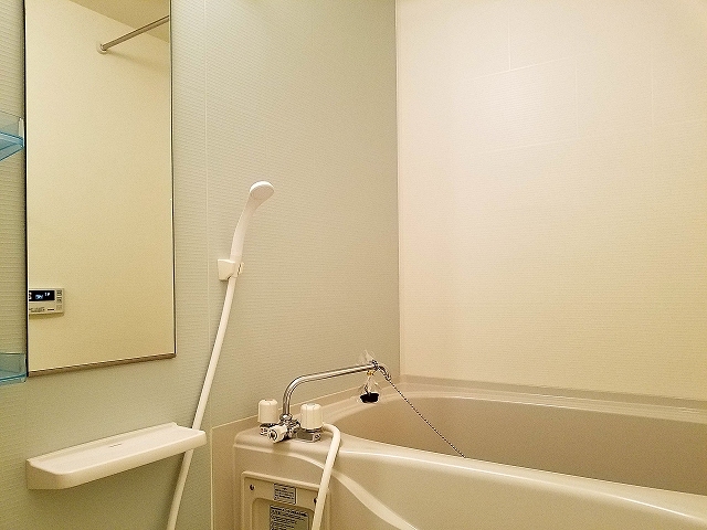 インサイド　フィールド 風呂画像