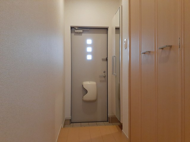 グレイス・寺川 玄関