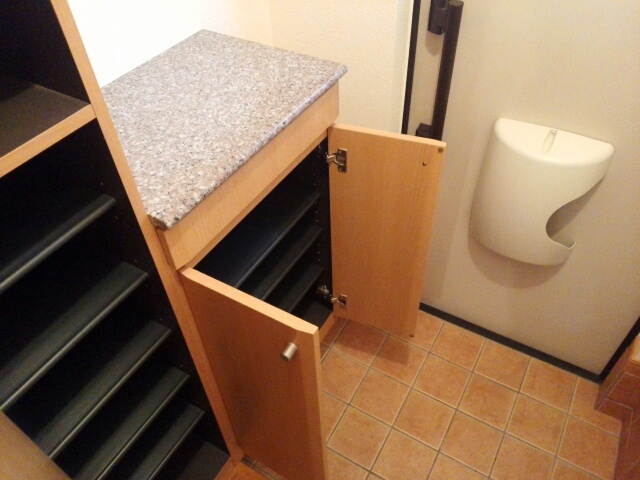 カルム　オーブ 玄関