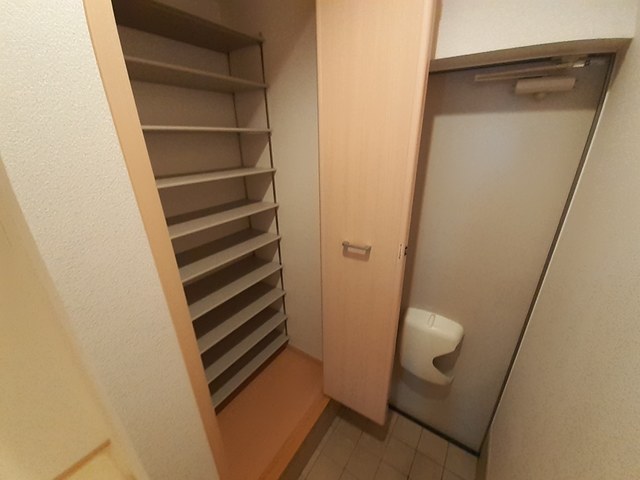 ミルトプラッツⅡ 玄関