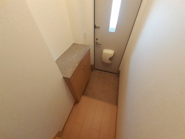 フィオーレ松ヶ丘 玄関