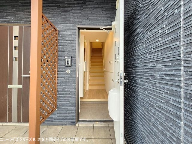 サンスーシィ 玄関