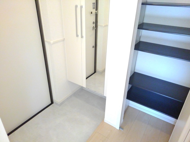 ベルフォーレ茨木 玄関