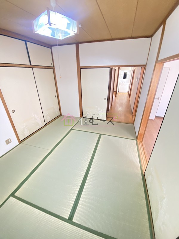 中道4丁目戸建 リビング