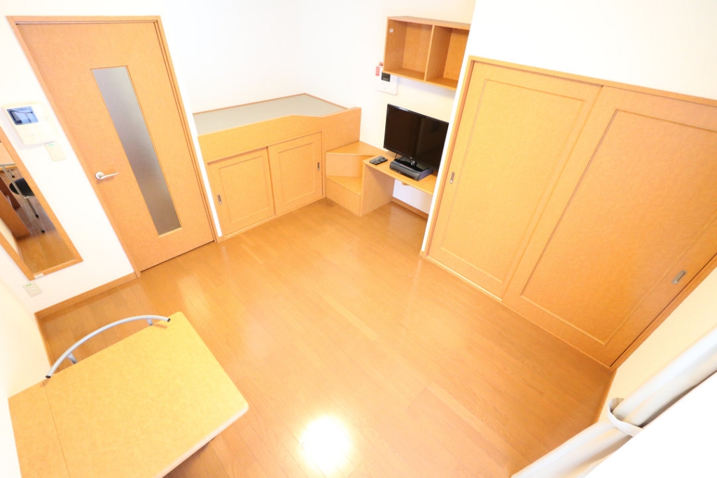 レオパレスＴＡＫＥＯ リビング