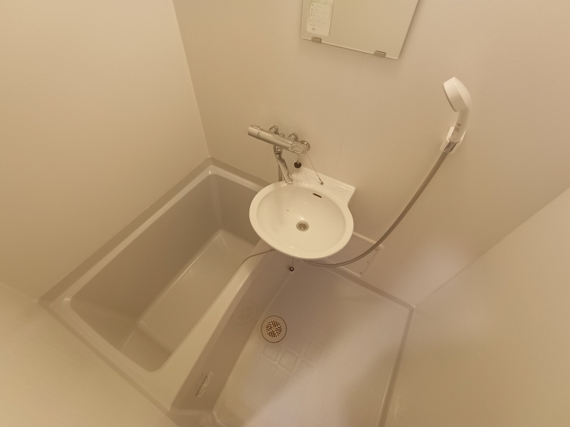 レオパレスセジュール新保 風呂画像