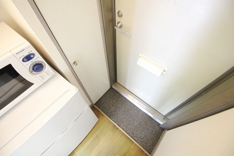 レオパレス東住吉 玄関