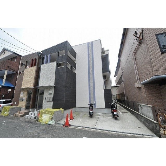 CastleEast L&rsquo;s 外観