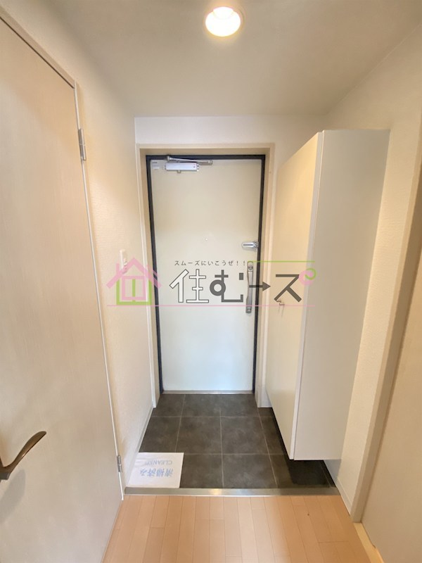 ダイドーメゾン大阪本町EAST 玄関