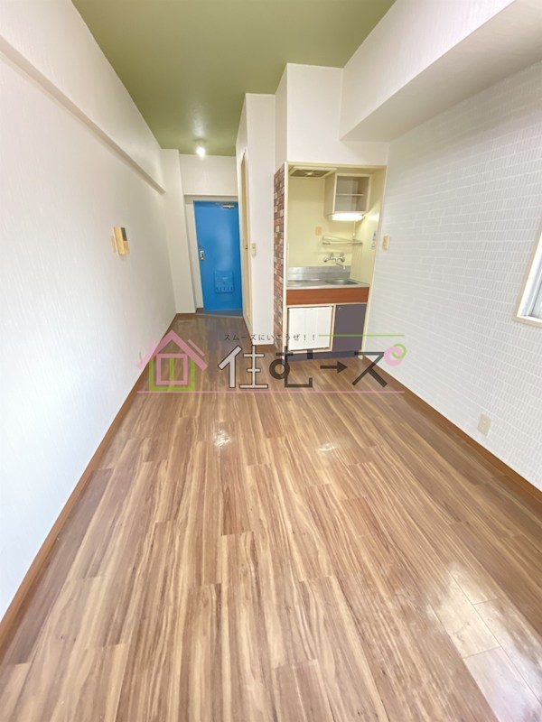 サウザンドイレブン リビング