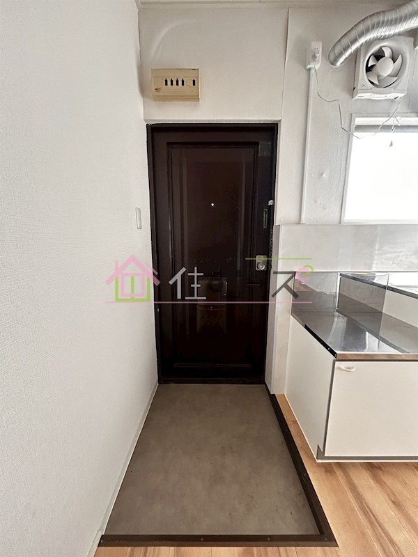 ナカジョウマンション 玄関