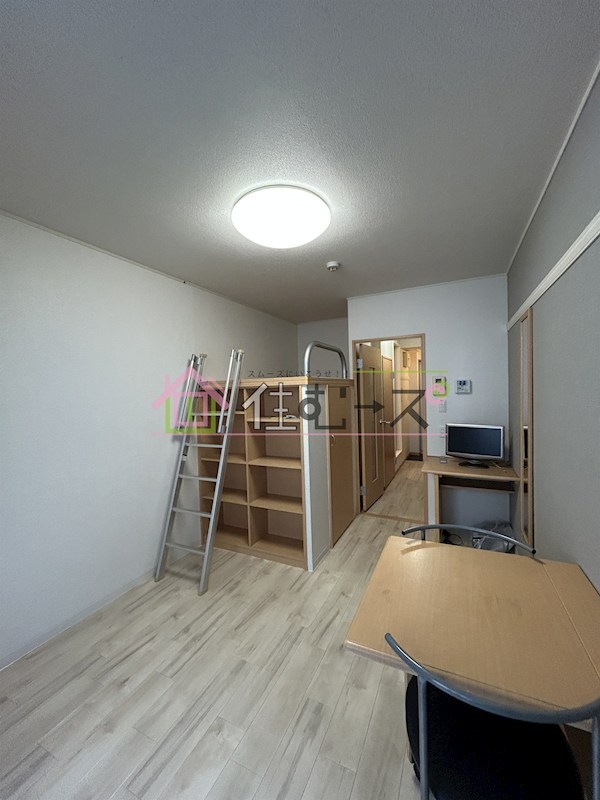 サンクチュアリ北津守 リビング