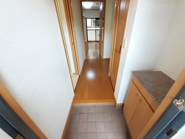 プラシード 玄関