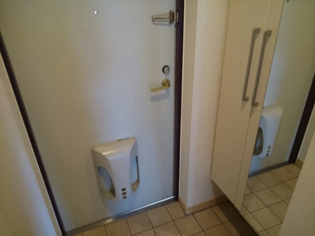 アーバンツァ 玄関