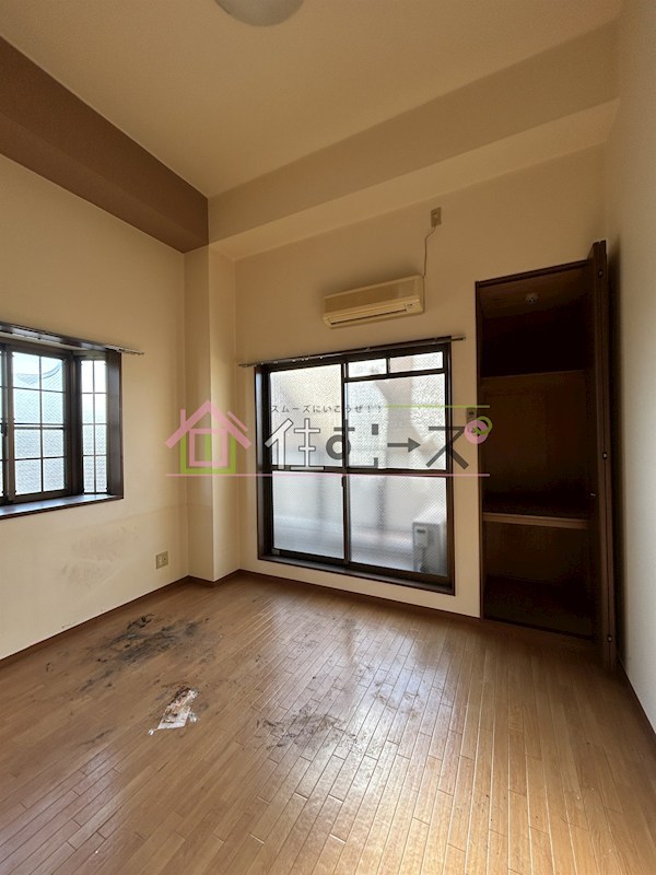 オズレジデンス鶴見 ベッドルーム