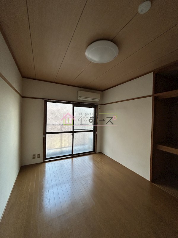 マンション華 ベッドルーム