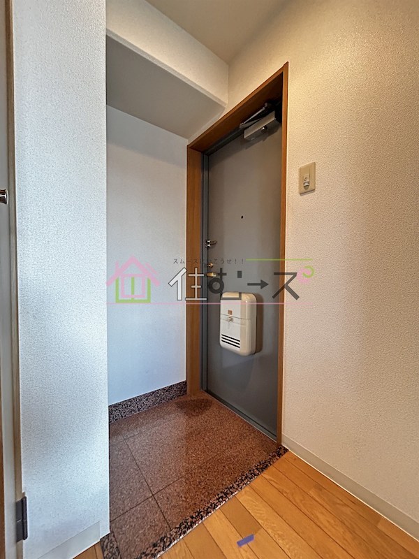 ディナスティ福島 玄関