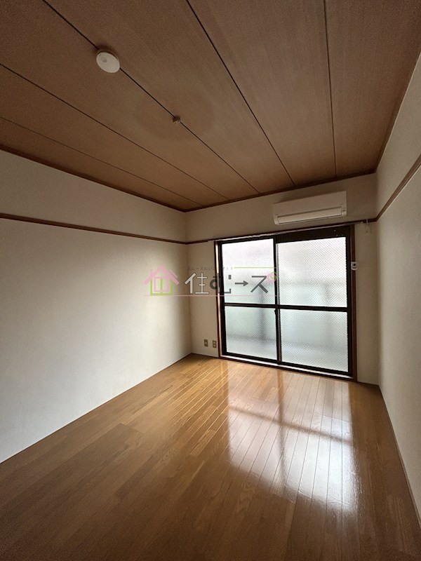 マンション華 ベッドルーム