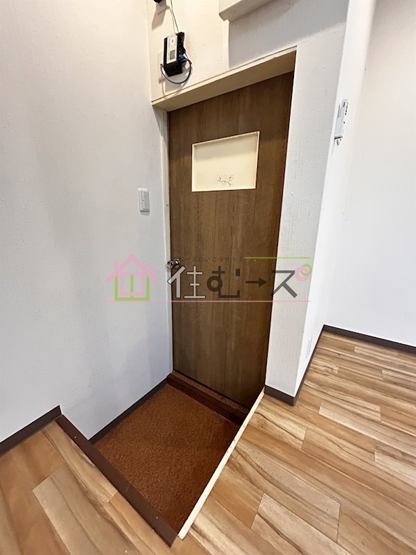 ノワール中島 玄関