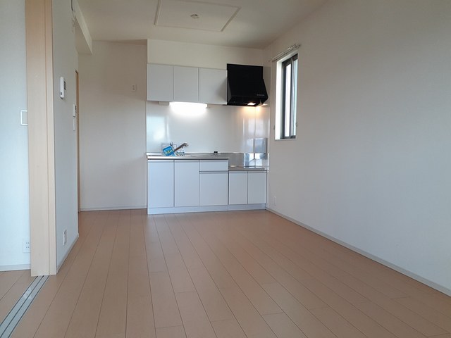 サニーフラット春日丘 リビング