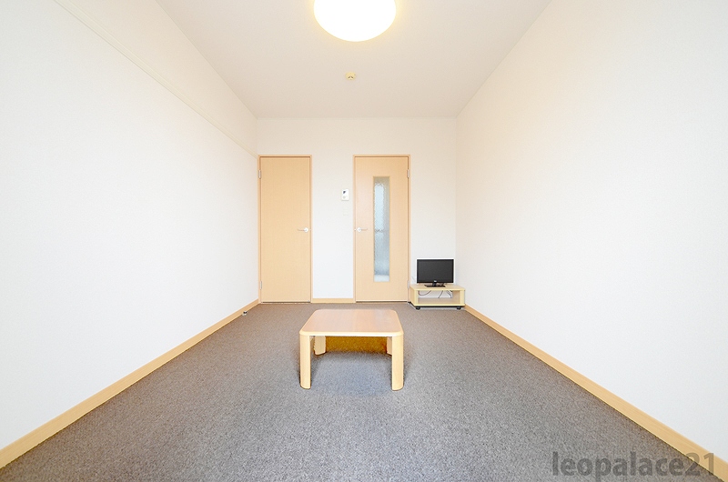 レオパレス梅北フィオーレ ベッドルーム