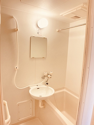 レオパレスメルナカヤ 風呂画像