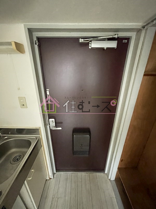 ジオナ本田 玄関