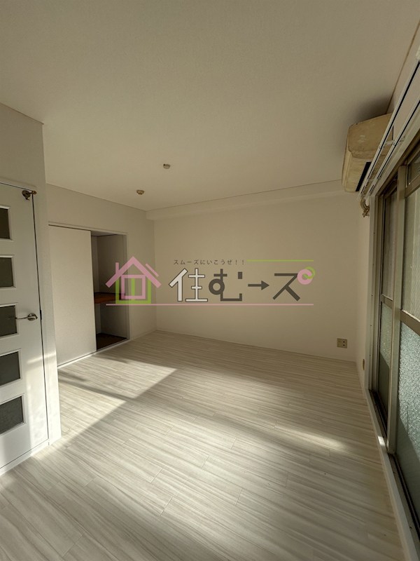 シャトー元町 リビング