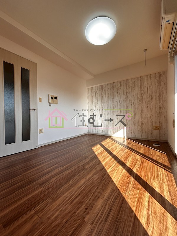 ファミールリブレ梅田東 リビング