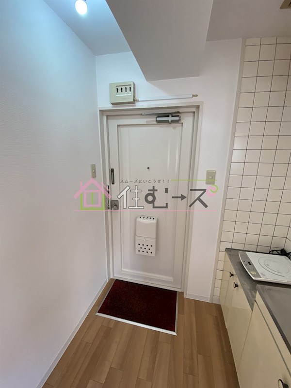 ハイツワールド 玄関