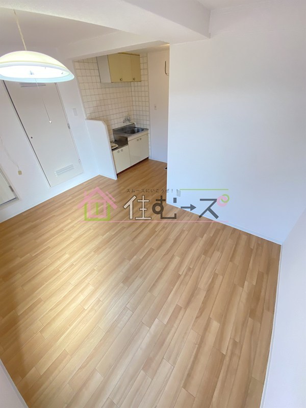 ハイツワールド リビング