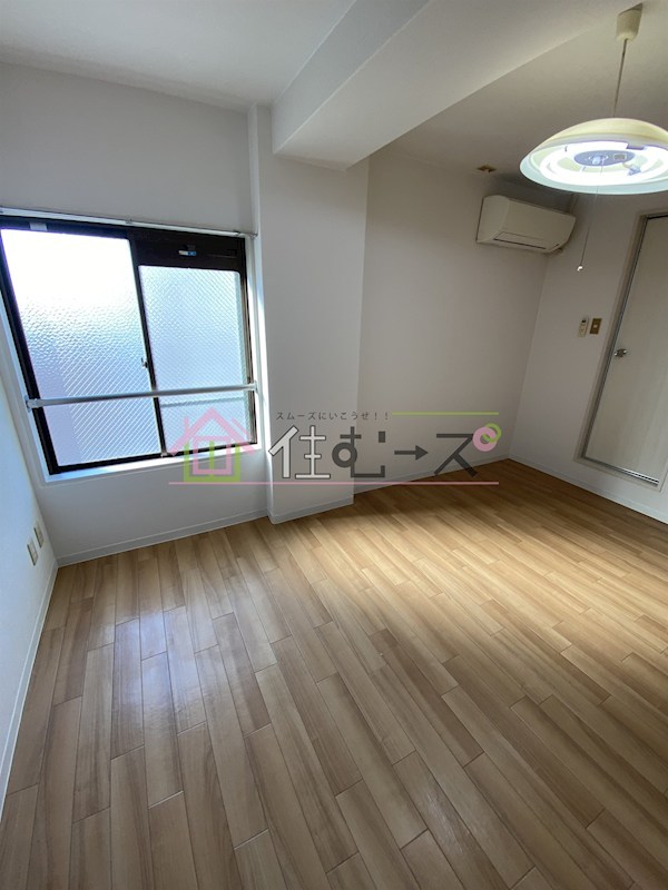 ハイツワールド ベッドルーム